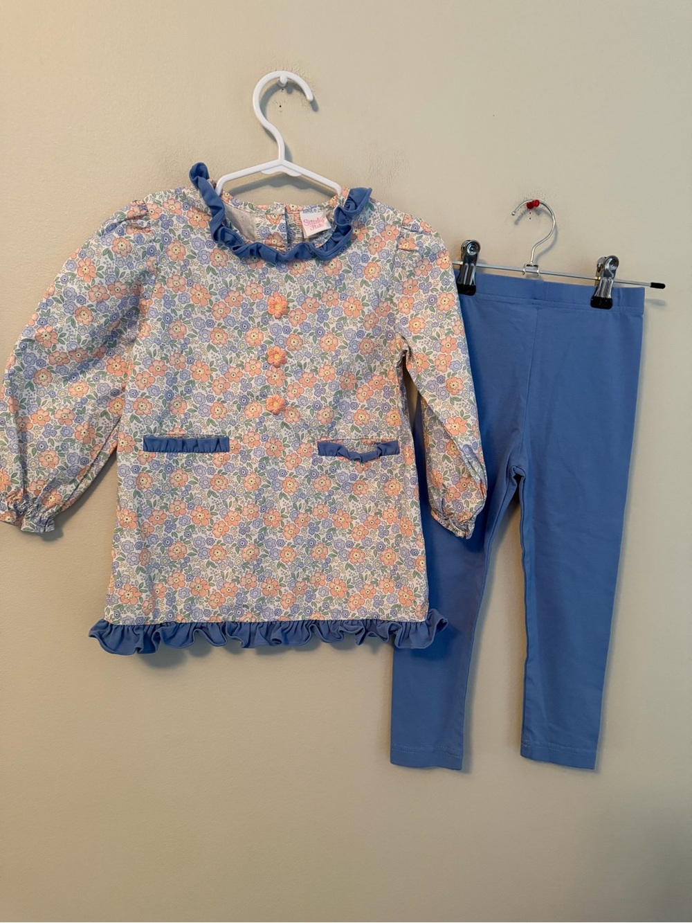 Stitchy Fish Floral Top and Blue Leggings Set